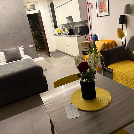 רומא Cosy Studio In The Greenest Corner Of Trastevere מראה חיצוני תמונה