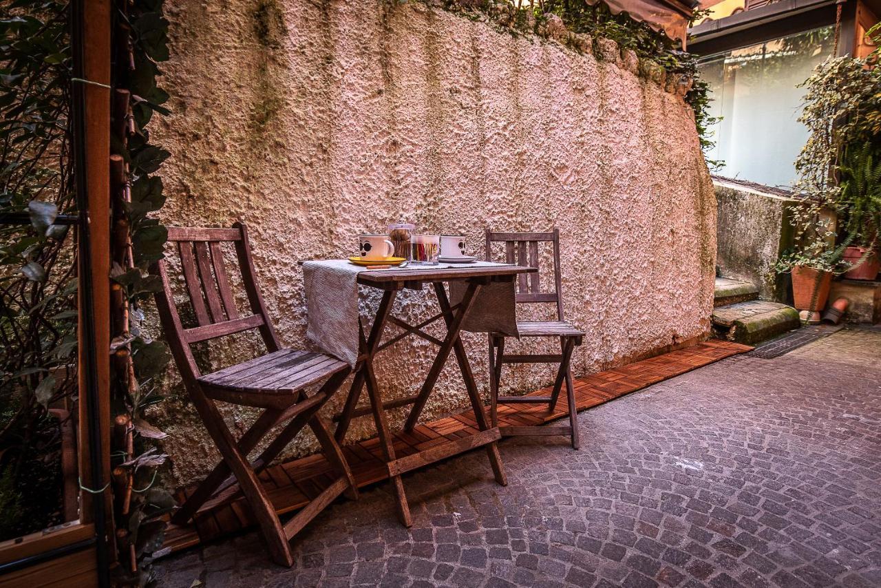 רומא Cosy Studio In The Greenest Corner Of Trastevere מראה חיצוני תמונה
